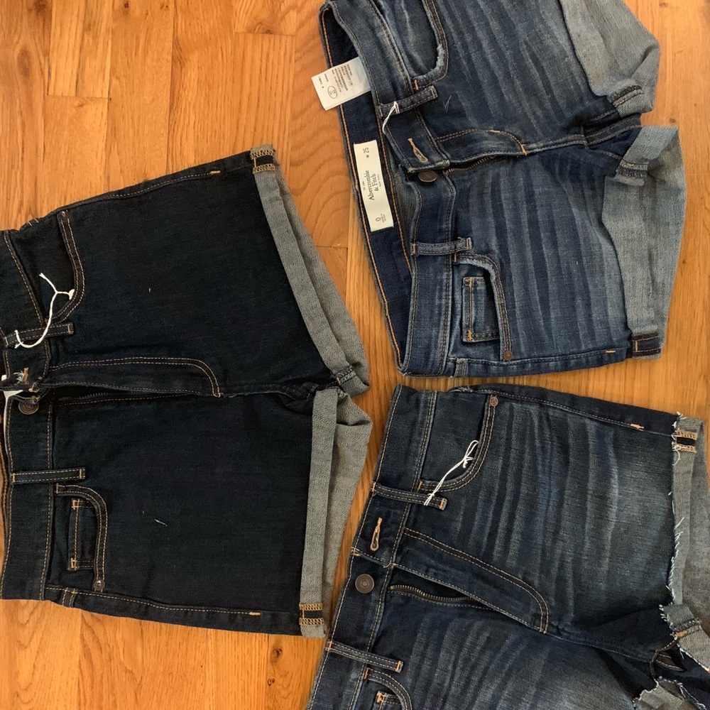 NWOT Abercrombie Shorts Size 0 (waist 25)